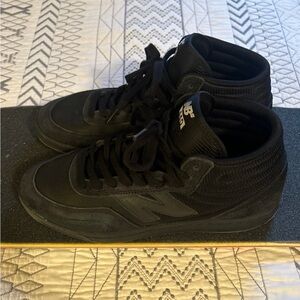 New Balance Men's Black High-Top Sneakers